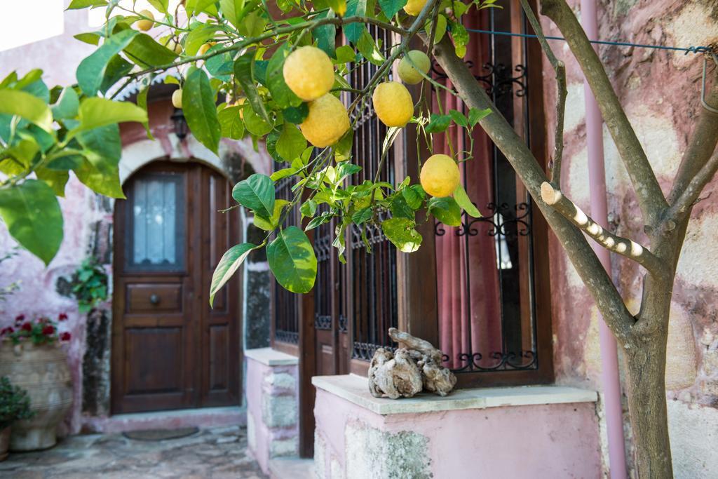 Antheia Houses Vamos Bagian luar foto